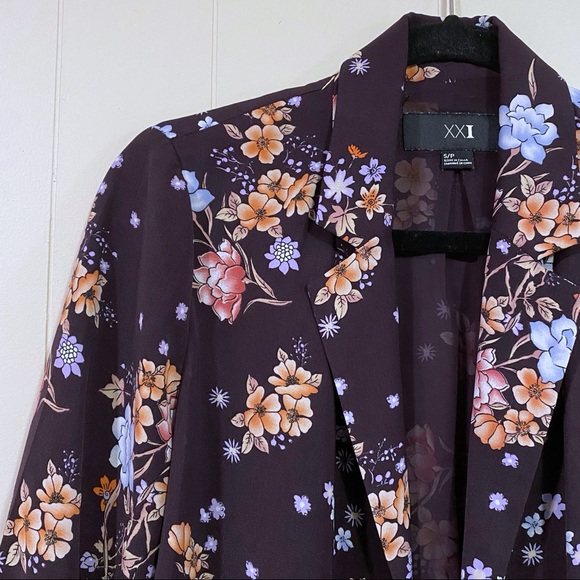 Forever 21 open front floral print cropped blazer - Picture 2 of 5